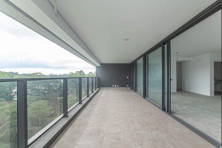 Apartamento para alugar com 141m², 3 quartos e 2 vagasVaranda