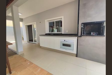 Casa de condomínio para alugar com 282m², 5 quartos e 2 vagasÁrea externa