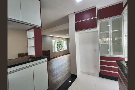 Casa de condomínio para alugar com 282m², 5 quartos e 2 vagas Casa de condomínio para alugar com 282m², 5 quartos e 2 vagasCozinha