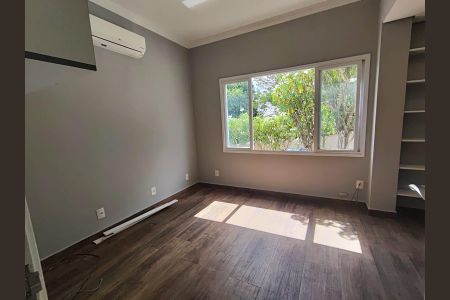 Casa de condomínio para alugar com 282m², 5 quartos e 2 vagas Casa de condomínio para alugar com 282m², 5 quartos e 2 vagasQuarto