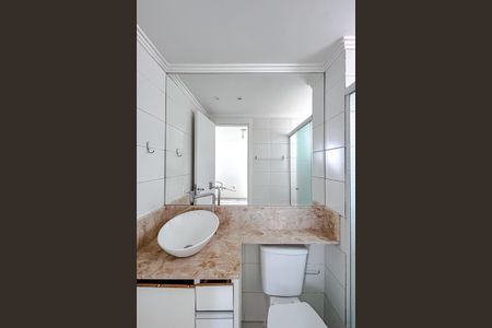 Apartamento à venda com 66m², 2 quartos e 1 vagaBanheiro da Suíte