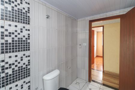 Casa para alugar com 80m², 2 quartos e 1 vaga Casa para alugar com 80m², 2 quartos e 1 vagaBanheiro
