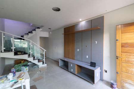 Casa para alugar com 120m², 3 quartos e 2 vagas Casa para alugar com 120m², 3 quartos e 2 vagasSala