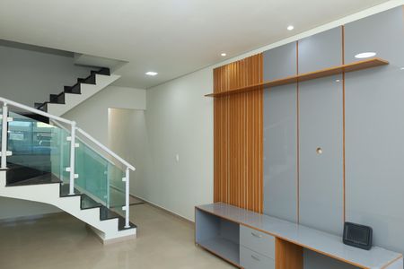 Sala de casa para alugar com 3 quartos, 120m² em Cidade Líder, São Paulo
