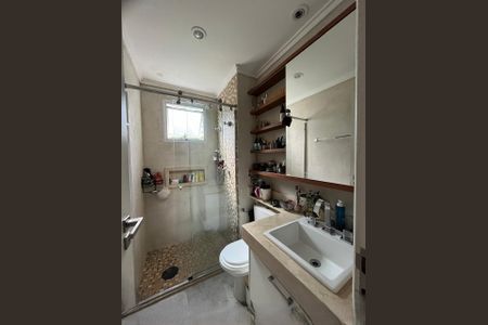 Banheiro de apartamento à venda com 3 quartos, 90m² em Jardim Ester, São Paulo