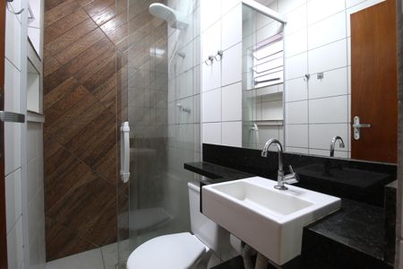 Banheiro de kitnet/studio para alugar com 1 quarto, 16m² em Vila Olímpia, São Paulo