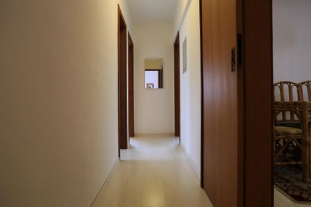 Apartamento à venda com 100m², 3 quartos e 2 vagasCorredor