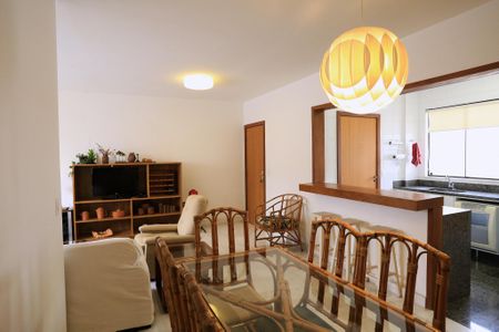 Sala de apartamento à venda com 3 quartos, 100m² em Sion, Belo Horizonte