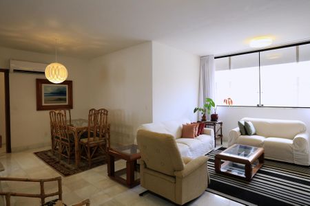 Sala de apartamento à venda com 3 quartos, 100m² em Sion, Belo Horizonte
