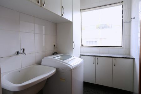 Apartamento à venda com 100m², 3 quartos e 2 vagasÁrea de Serviço