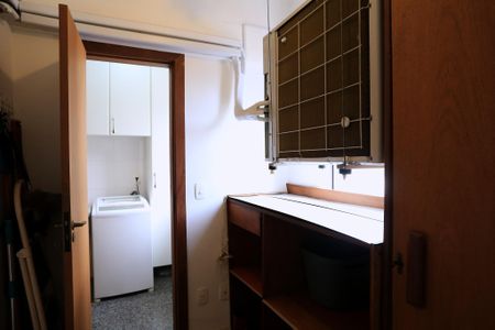 Apartamento à venda com 100m², 3 quartos e 2 vagasQuarto de Serviço