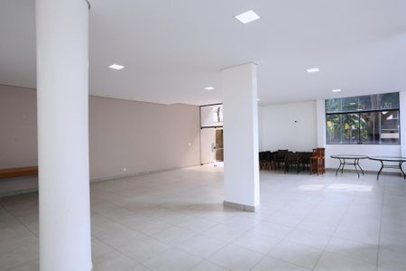 Apartamento à venda com 100m², 3 quartos e 2 vagasÁrea comum - Salão de festas