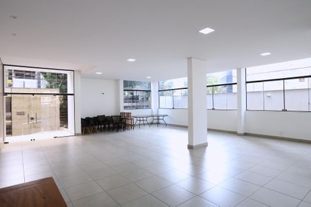 Apartamento à venda com 100m², 3 quartos e 2 vagasÁrea comum - Salão de festas