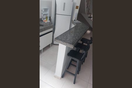Casa de condomínio para alugar com 64m², 2 quartos e 1 vagaCozinha