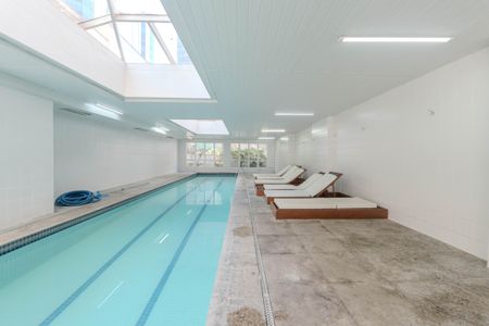 Apartamento à venda com 73m², 2 quartos e 1 vaga Apartamento à venda com 73m², 2 quartos e 1 vagaÁrea comum - Piscina