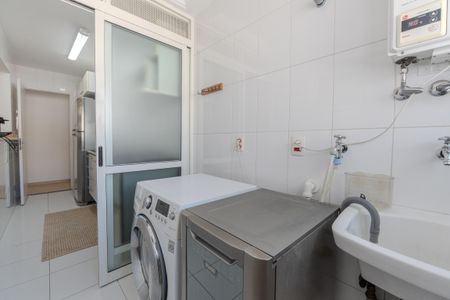 Apartamento à venda com 73m², 2 quartos e 1 vaga Apartamento à venda com 73m², 2 quartos e 1 vagaÁrea de Serviço