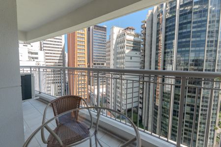 Apartamento à venda com 73m², 2 quartos e 1 vaga Apartamento à venda com 73m², 2 quartos e 1 vagaSacada