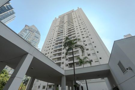 Apartamento à venda com 73m², 2 quartos e 1 vaga Apartamento à venda com 73m², 2 quartos e 1 vagaFachada