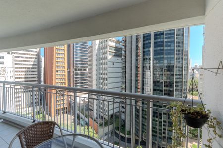 Apartamento à venda com 73m², 2 quartos e 1 vaga Apartamento à venda com 73m², 2 quartos e 1 vagaSacada