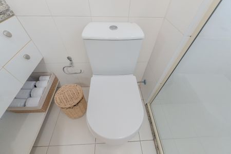 Apartamento à venda com 73m², 2 quartos e 1 vaga Apartamento à venda com 73m², 2 quartos e 1 vagaBanheiro da Suíte 1