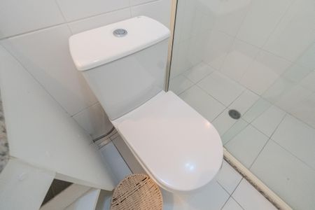 Apartamento à venda com 73m², 2 quartos e 1 vaga Apartamento à venda com 73m², 2 quartos e 1 vagaBanheiro