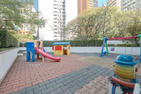 Apartamento à venda com 73m², 2 quartos e 1 vaga Apartamento à venda com 73m², 2 quartos e 1 vagaÁrea comum - Playground