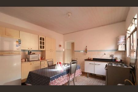 Casa à venda com 3 quartos, 133m² em Utinga, Santo André