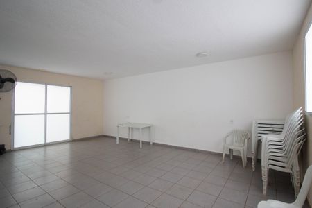 Apartamento à venda com 42m², 2 quartos e sem vagaÁrea comum - Salão de festas