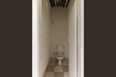 Casa de condomínio à venda com 170m², 3 quartos e 2 vagasBanheiro de serviço