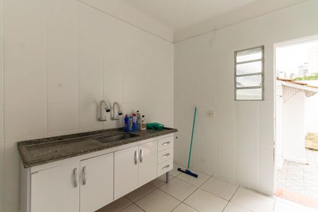 Casa de condomínio à venda com 170m², 3 quartos e 2 vagasCozinha 