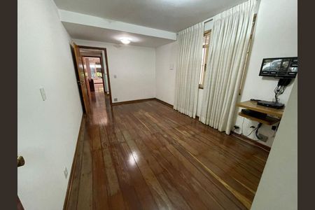 Casa à venda com 3 quartos, 259m² em Campo Belo, São Paulo