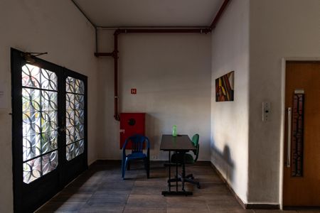 Apartamento à venda com 109m², 2 quartos e sem vagaHall social