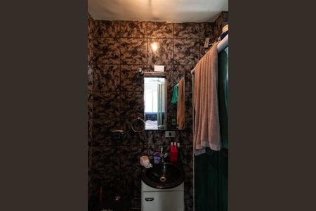 Apartamento à venda com 109m², 2 quartos e sem vagaBanheiro da Suíte