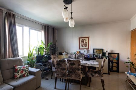 Apartamento à venda com 109m², 2 quartos e sem vagaSala
