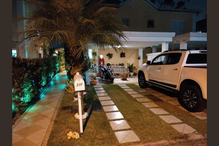 Casa à venda com 180m², 3 quartos e 2 vagas