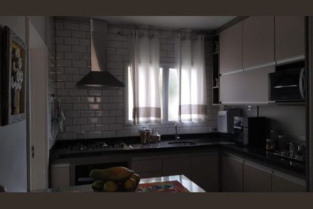 Casa à venda com 180m², 3 quartos e 2 vagas