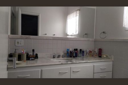 Casa à venda com 180m², 3 quartos e 2 vagas