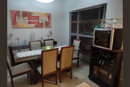 Casa à venda com 3 quartos, 180m² em Residencial Dois (Tambore), Santana de Parnaíba