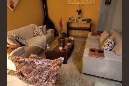 Casa à venda com 3 quartos, 180m² em Residencial Dois (Tambore), Santana de Parnaíba