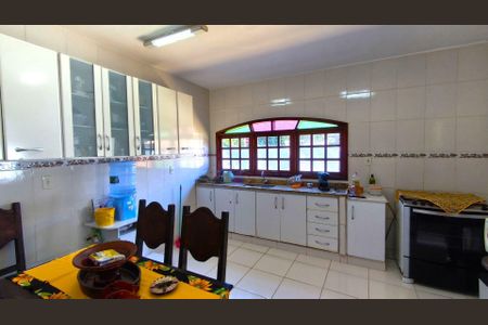 Casa à venda com 3 quartos, 186m² em Maravista, Niterói