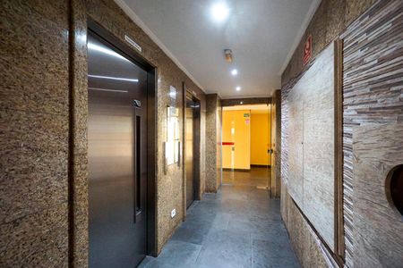 Apartamento à venda com 119m², 2 quartos e 1 vaga Apartamento à venda com 119m², 2 quartos e 1 vagaHall dos elevadores