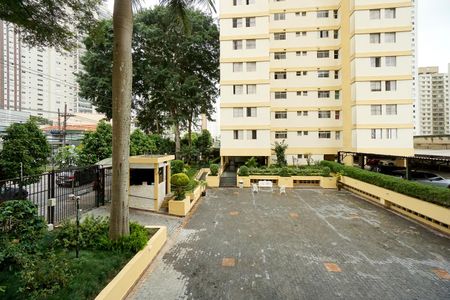 Apartamento à venda com 119m², 2 quartos e 1 vaga Apartamento à venda com 119m², 2 quartos e 1 vagaVista do quarto 02