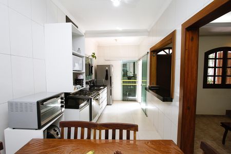 Casa à venda com 360m², 4 quartos e 4 vagasCozinha casa 1
