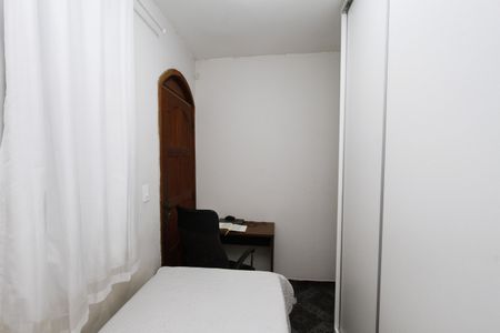 Casa à venda com 360m², 4 quartos e 4 vagasQuarto 7 Casa 2