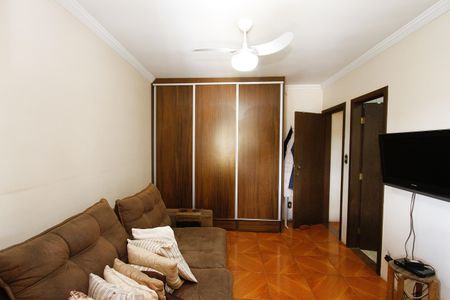 Casa à venda com 360m², 4 quartos e 4 vagasQuarto 2 - Suíte