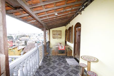 Casa à venda com 360m², 4 quartos e 4 vagasvaranda Casa 2