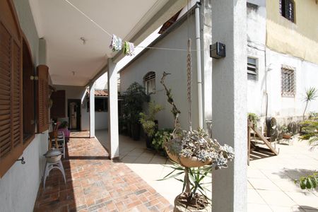 Casa à venda com 360m², 4 quartos e 4 vagasVaranda