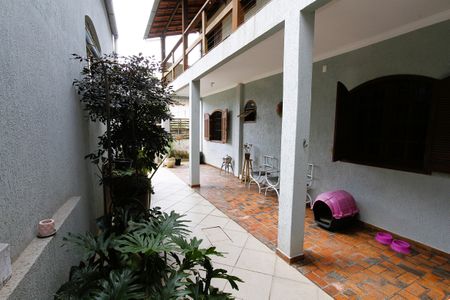 Casa à venda com 360m², 4 quartos e 4 vagasVaranda