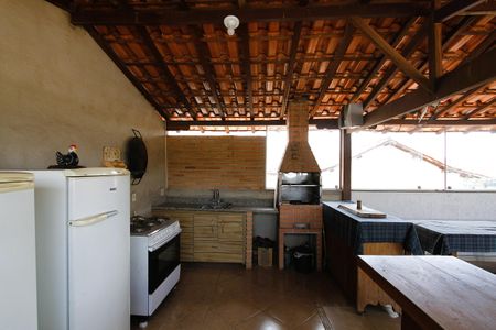 Casa à venda com 360m², 4 quartos e 4 vagasChurrasqueira