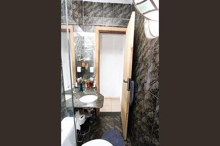 Casa à venda com 360m², 4 quartos e 4 vagasbanheiro casa 2